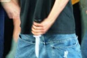 Casal di Principe, lite tra coetanei finisce nel sangue: arrestato 17enne