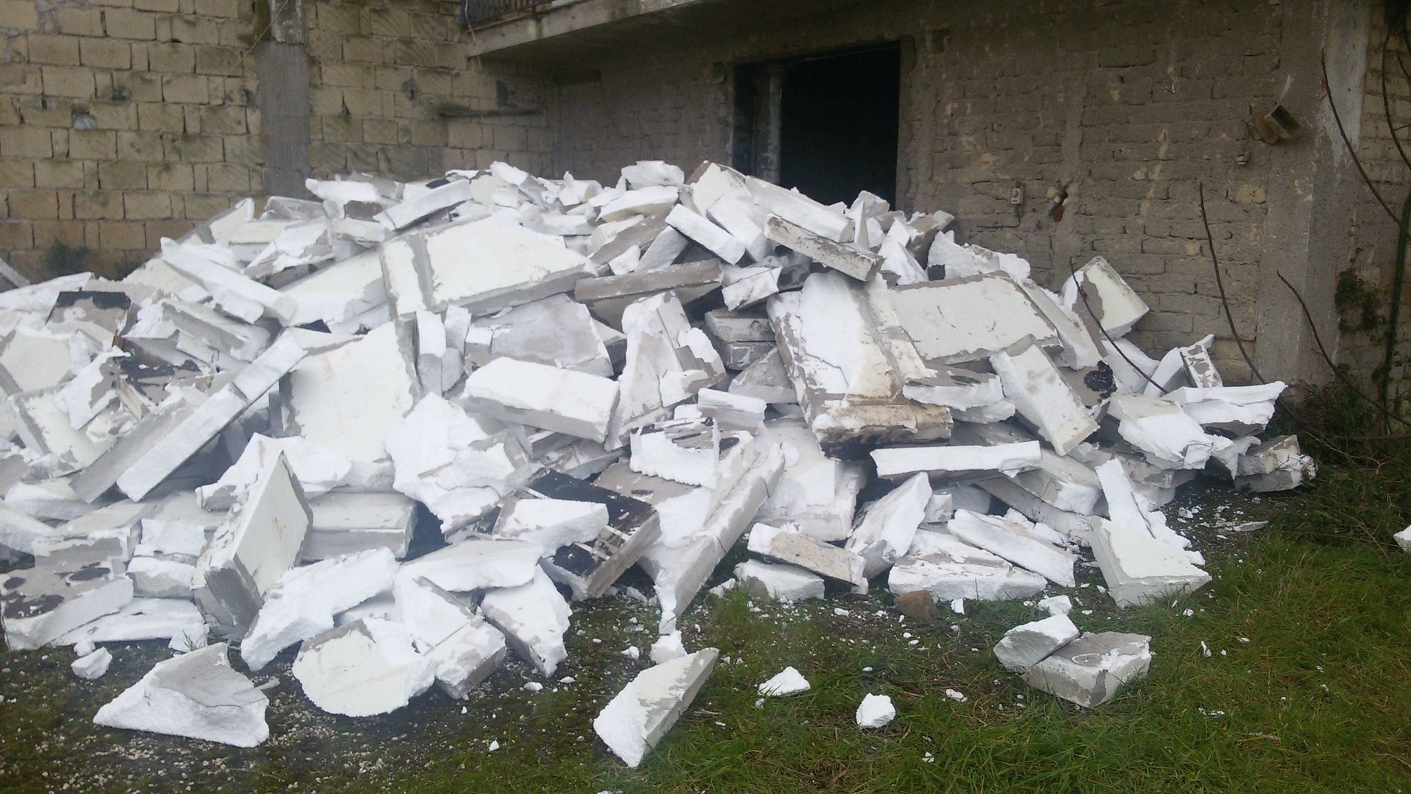 san marcellino rifiuti via roma