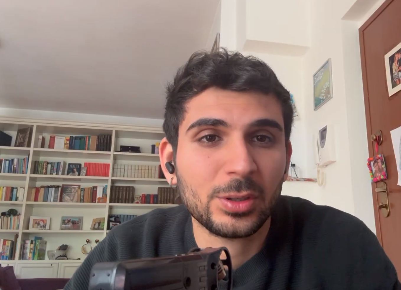 Aversa, “Tienimi Presente”: intervista al regista Alberto Palmiero